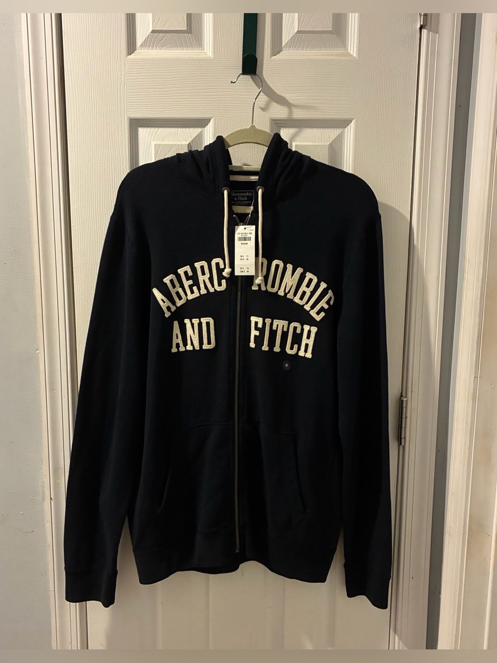 Abercrombie & Fitch Men’s Navy Blue Hoodie. New with Tags. Size Medium. $25